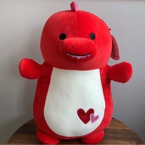 Squishmallows Duster
Dinosaur Hugmees valentines  NWT